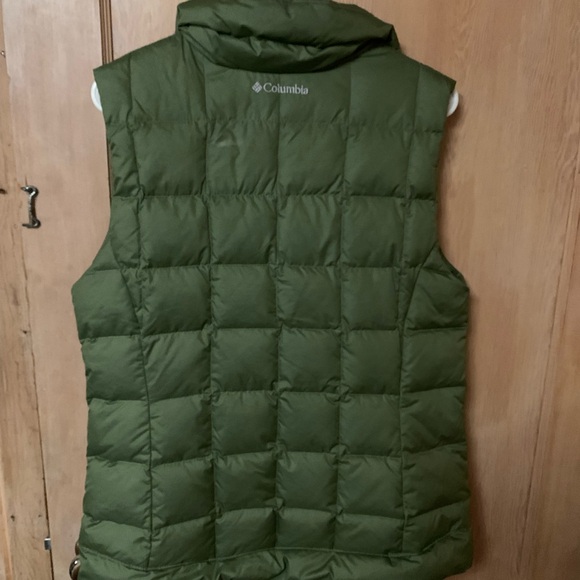 Columbia Olive Quilted Vest - Picture 3 of 3